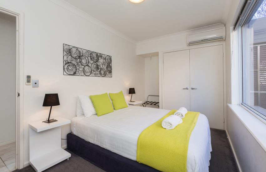 Cottesloe Beach House II - Bedroom - holiday accommodation rentals for short term stays in Perth