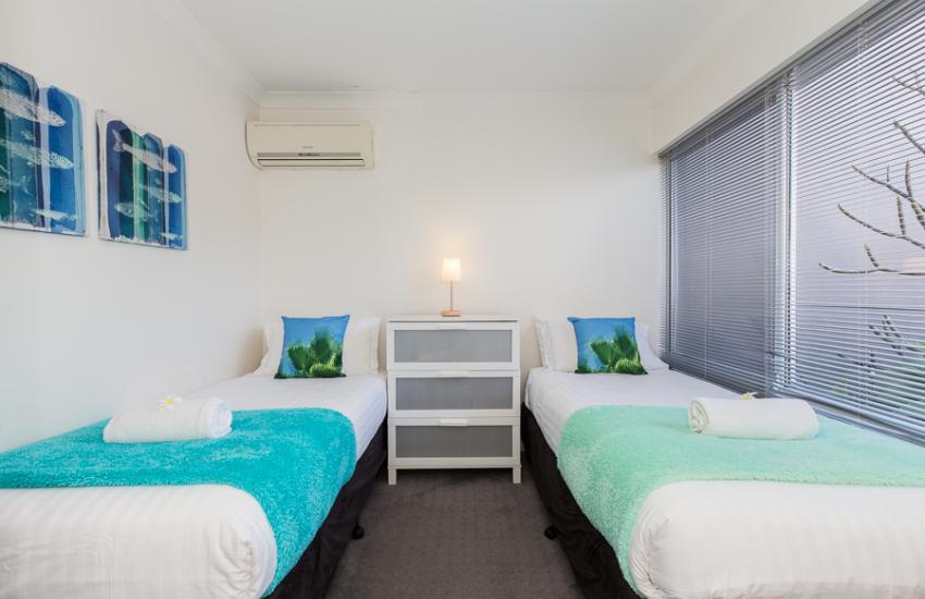 Cottesloe Beach House II - Bedroom - holiday accommodation rentals for short term stays in Perth