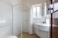 North Cottesloe Cottage - Bathroom - holiday accommodation rentals for short term stays in Perth