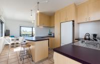 Cottesloe Marine Apartment - Kitchen - holiday accommodation rentals for short term stays in Perth